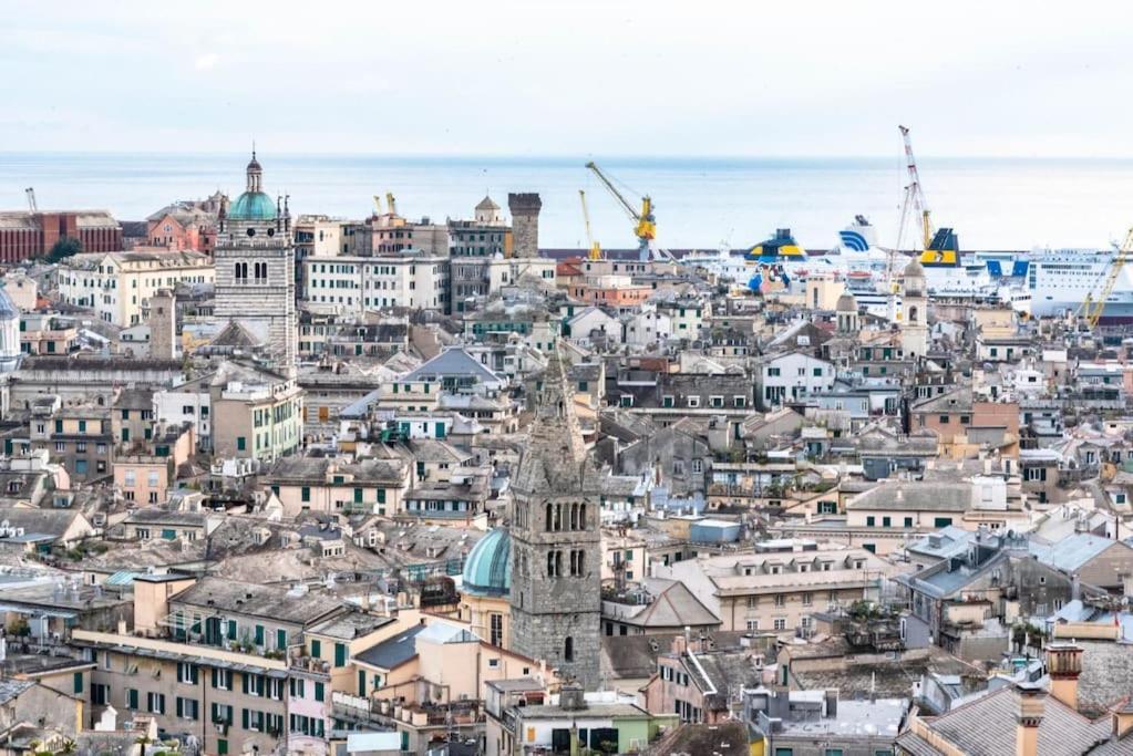 Rosy'S House Un Attico A Due Passi Dall'Acquario Parking Free Apartment Genoa Exterior photo